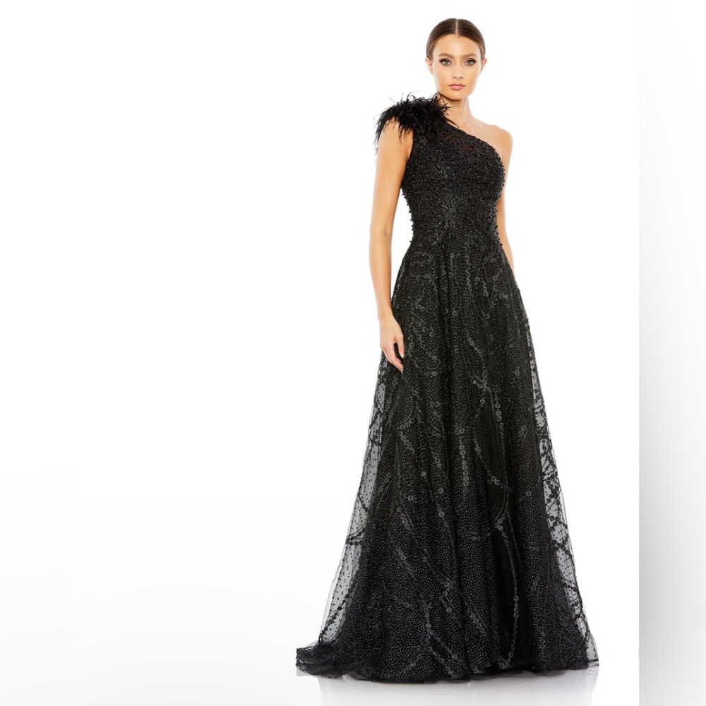 Mac Duggal EMBELLISHED ONE SHOULDER A LINE GOWN DRESS